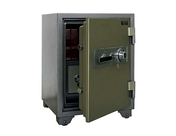 BSFD-670 Topaz